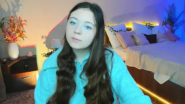 AlluringLookk online show from October 19, 2025, 4:35 am