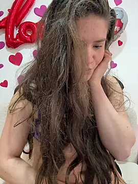 Snapshot of Emilyybennet_ chatting on February 9, 2026, 10:25 pm Emilyybennet online show from February 9, 2026, 10:25 pm