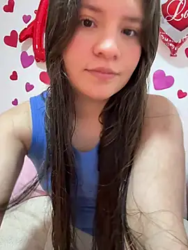 Snapshot of Emilyybennet_ chatting on February 17, 2026, 11:00 pm Emilyybennet online show from February 17, 2026, 11:00 pm