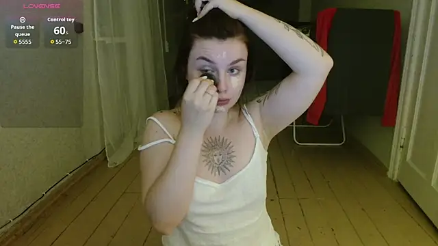 Snapshot of AngelicaHollywood chatting on July 24, 2026, 9:02 pm AngelicaHollywood online show from July 24, 2026, 9:02 pm