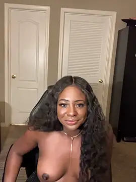 PrincessDecember online show from September 20, 2025, 4:02 am