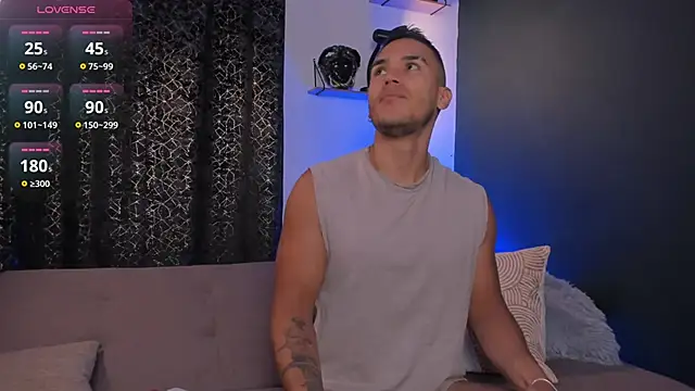 MarkSantozz online show from October 24, 2025, 6:48 pm