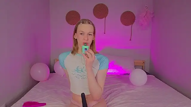 Olivia-Pink online show from January 18, 2026, 2:54 pm