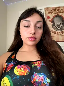 CharmingMaddie online show from October 17, 2025, 4:42 pm