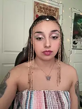 CharmingMaddie online show from March 15, 2026, 5:19 pm