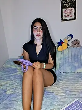 Snapshot of 0Bonni1 chatting on December 4, 2025, 9:45 pm 0Bonni1 online show from December 4, 2025, 9:45 pm