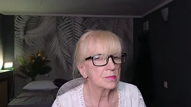 Sabina Ros online show from May 29, 2026, 7:06 am