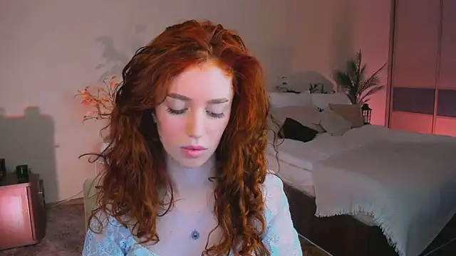 Snapshot of ChristinaConteeree chatting on November 24, 2025, 7:13 pm ChristinaConteeree online show from November 24, 2025, 7:13 pm