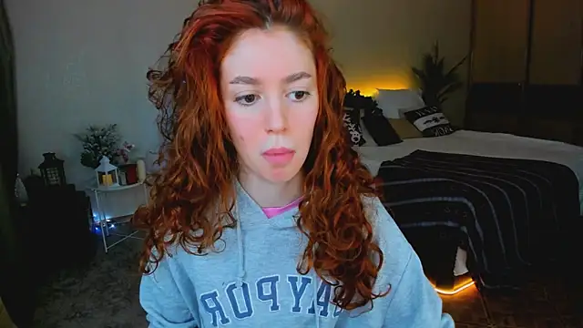 ChristinaConteeree online show from December 20, 2025, 3:13 am