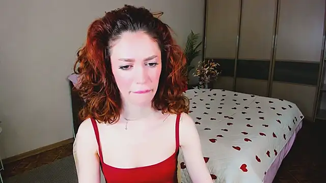 ChristinaConteeree online show from April 12, 2026, 4:17 am
