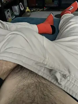 Snapshot of Frankieyyy1 chatting on December 20, 2025, 8:21 am Frankieyyy1 online show from December 20, 2025, 8:21 am