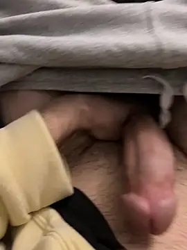 Snapshot of Frankieyyy1 chatting on February 17, 2026, 5:52 pm Frankieyyy1 online show from February 17, 2026, 5:52 pm