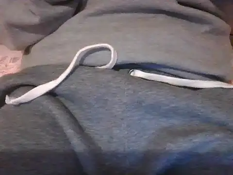 Snapshot of Bony69527g chatting on October 27, 2025, 4:44 pm Bony69527g online show from October 27, 2025, 4:44 pm