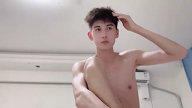 xiaojie2563 online show from November 2, 2025, 10:39 am