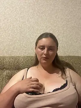 Snapshot of Sophia_BigBoobss_1 chatting on June 14, 2026, 6:43 pm Sophia BigBoobss 1 online show from June 14, 2026, 6:43 pm