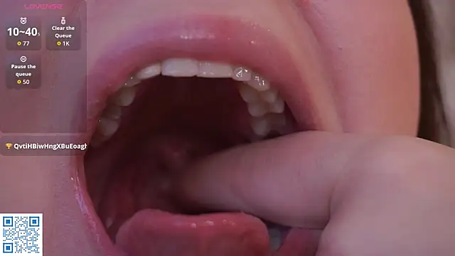 Snapshot of BlissHey chatting on November 10, 2025, 2:38 pm BlissHey online show from November 10, 2025, 2:38 pm