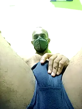 Snapshot of hotblack7 chatting on January 14, 2026, 7:30 pm hotblack7 online show from January 14, 2026, 7:30 pm