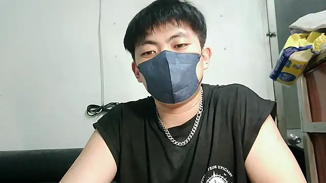 Snapshot of bigbb101011 chatting on January 18, 2026, 4:11 pm bigbb101011 online show from January 18, 2026, 4:11 pm