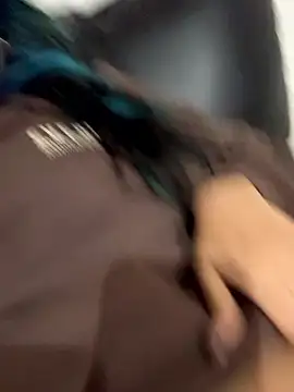 lynn9000 online show from January 12, 2026, 7:02 am