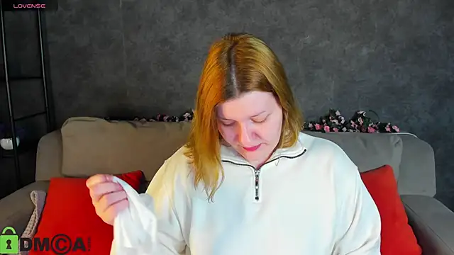 Snapshot of Michele_Greenn chatting on February 26, 2026, 1:04 am Michele Greenn online show from February 26, 2026, 1:04 am