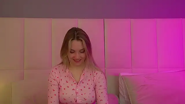 StacyEvances online show from January 13, 2026, 6:13 pm