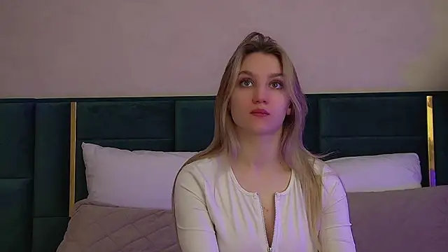 Snapshot of StacyEvances chatting on February 6, 2026, 6:07 am StacyEvances online show from February 6, 2026, 6:07 am