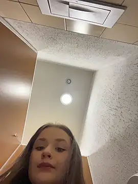 Snapshot of KittyQueeny chatting on December 22, 2025, 11:07 am KittyQueeny online show from December 22, 2025, 11:07 am