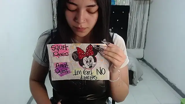 Snapshot of Darkittydoll_15 chatting on October 9, 2025, 12:25 pm Darkittydoll 15 online show from October 9, 2025, 12:25 pm