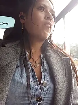 Snapshot of LunaHot_777 chatting on February 5, 2026, 9:19 pm LunaHot 777 online show from February 5, 2026, 9:19 pm