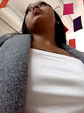 Snapshot of LunaHot_777 chatting on February 24, 2026, 6:39 pm LunaHot 777 online show from February 24, 2026, 6:39 pm