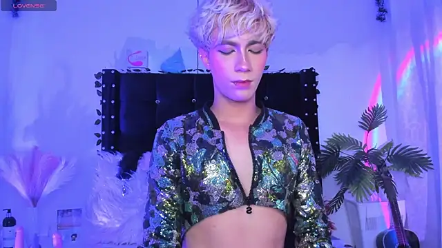 Cooperrosscute233 online show from December 5, 2025, 12:52 am