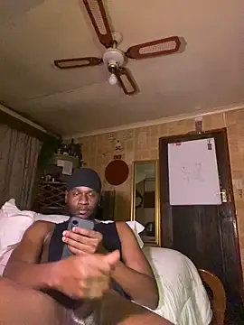 Snapshot of black_Man_dingo chatting on February 21, 2026, 10:55 pm black Man dingo online show from February 21, 2026, 10:55 pm