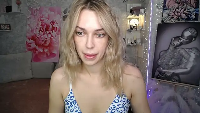 NickyAdamidi online show from July 23, 2026, 4:16 pm