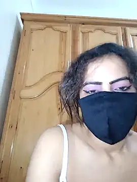 Snapshot of ghadiraa chatting on February 7, 2026, 1:09 am ghadiraa online show from February 7, 2026, 1:09 am