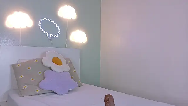 SamaGrey   online show from November 28, 2025, 11:46 am