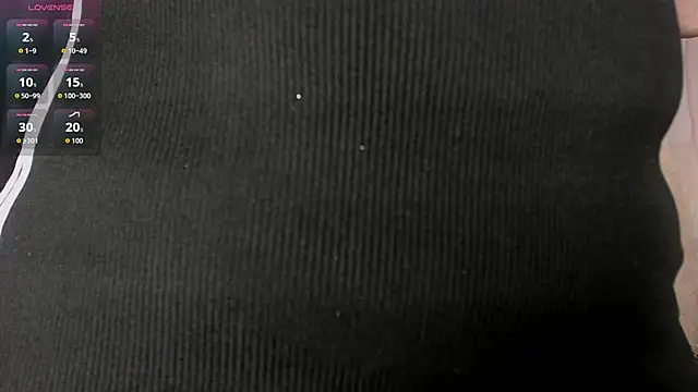 Snapshot of helenasaenz chatting on October 6, 2025, 12:24 pm helenasaenz online show from October 6, 2025, 12:24 pm