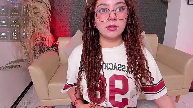 vane vixen online show from November 4, 2025, 4:39 pm