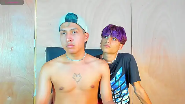 spicy adonhis online show from September 9, 2025, 12:26 pm