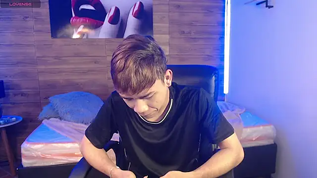 Snapshot of nathanclay chatting on February 8, 2026, 7:06 pm nathanclay online show from February 8, 2026, 7:06 pm