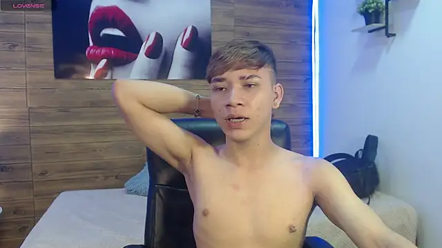 Snapshot of nathanclay chatting on February 17, 2026, 3:36 am nathanclay online show from February 17, 2026, 3:36 am