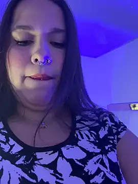 SamanthaDiamonds  online show from November 6, 2025, 12:11 am