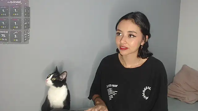 brisazanes online show from November 27, 2025, 6:37 am