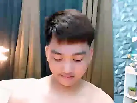 Snapshot of Mister_officer69 chatting on September 10, 2025, 3:28 am Mister officer69 online show from September 10, 2025, 3:28 am