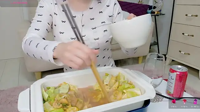 Snapshot of MIZUKI88888 chatting on March 5, 2026, 1:07 pm MIZUKI88888 online show from March 5, 2026, 1:07 pm