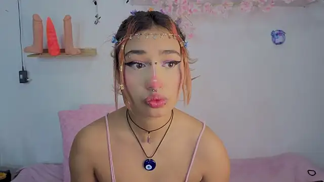 Snapshot of zoelight18 chatting on October 25, 2025, 6:02 pm zoelight18 online show from October 25, 2025, 6:02 pm