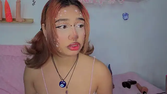 Snapshot of zoelight18 chatting on October 26, 2025, 9:26 am zoelight18 online show from October 26, 2025, 9:26 am