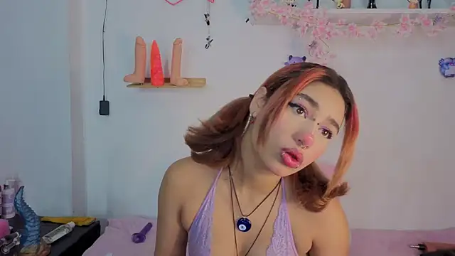 Snapshot of zoelight18 chatting on October 27, 2025, 10:19 am zoelight18 online show from October 27, 2025, 10:19 am