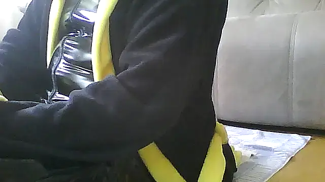Snapshot of geli45 chatting on May 3, 2026, 2:56 pm geli45 online show from May 3, 2026, 2:56 pm