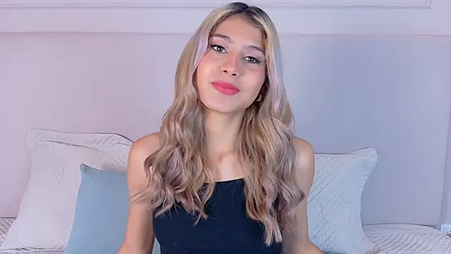 Snapshot of ZoehAngel chatting on September 30, 2025, 11:26 am ZoehAngel online show from September 30, 2025, 11:26 am