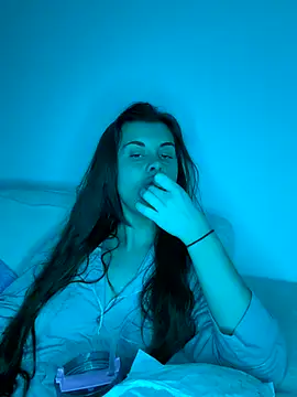 AlitaNova online show from December 2, 2025, 9:21 pm